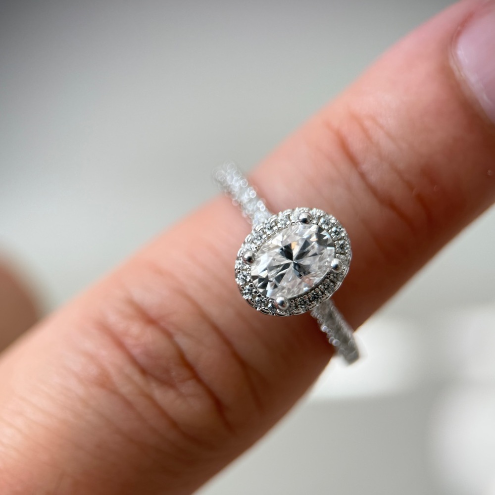 S925 1.35ctw Oval Moissanite Halo Engagement Ring - Picture 8 of 8